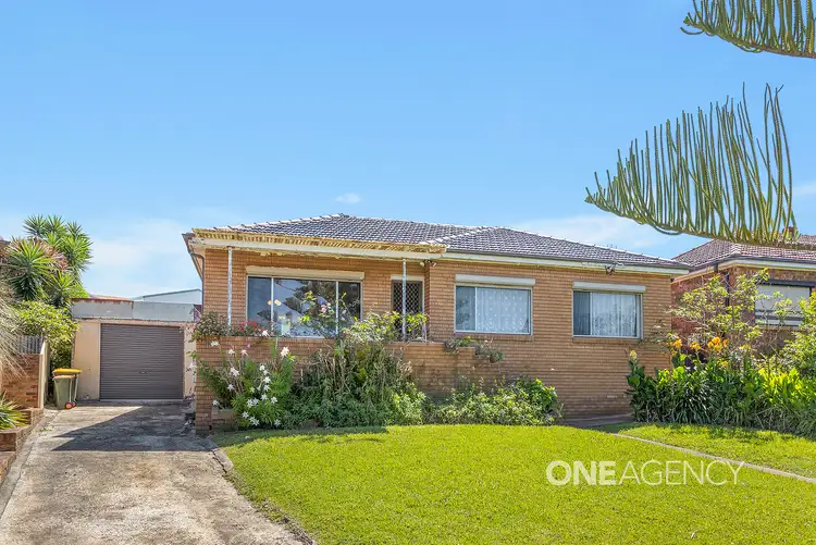 32 Matthews Crescent, Port Kembla NSW 2505
