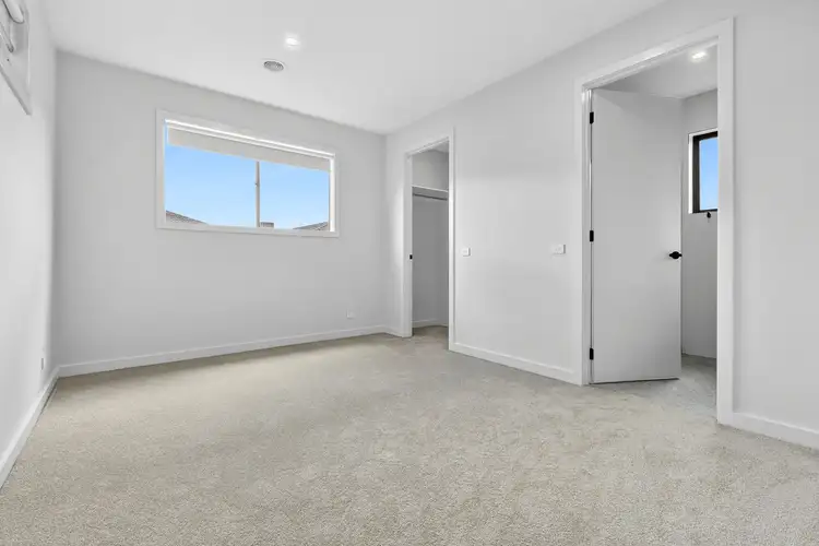 Fifth view of Homely house listing, 7 Andy Lane, Cranbourne East VIC 3977