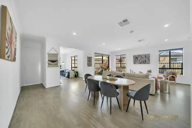 4 Chutney Street, Manor Lakes VIC 3024