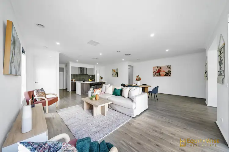 4 Chutney Street, Manor Lakes VIC 3024