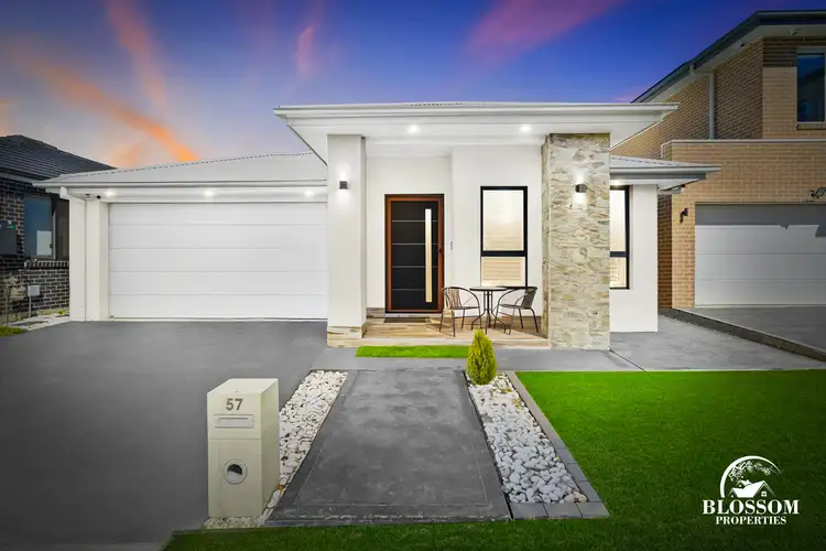 57 Ribbonwood Crescent