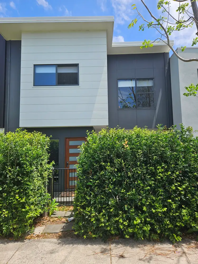 60 St Quentin Avenue