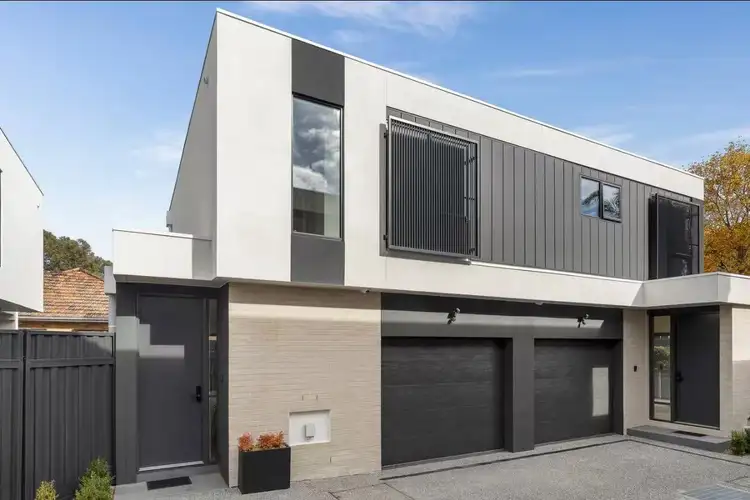 2/5 Valdemar Court, Brighton East VIC 3187