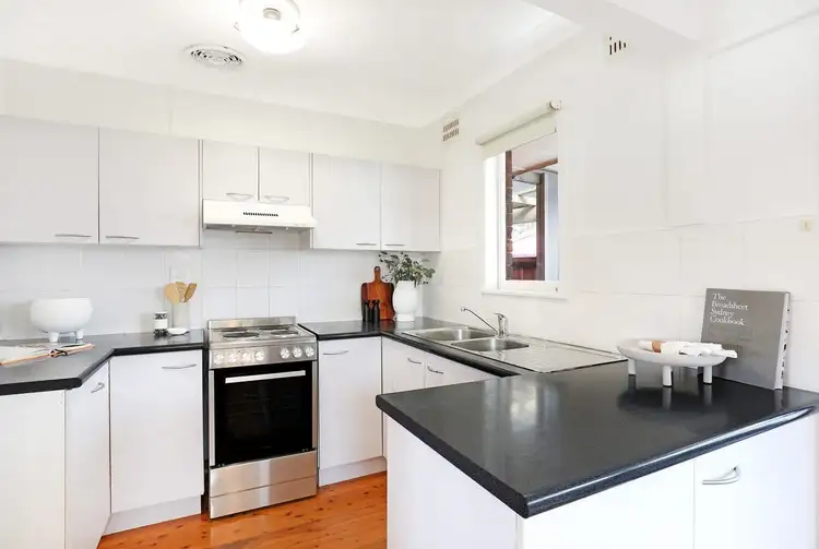 Fourth view of Homely house listing, 2 Venn Street, Berkeley NSW 2506