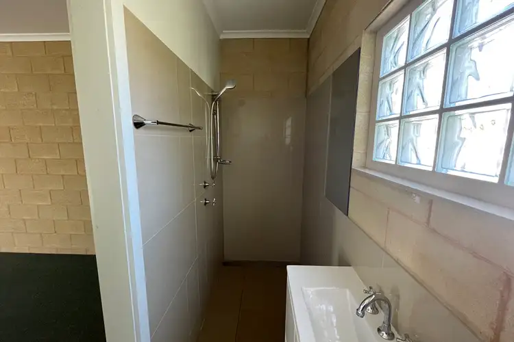 Fifth view of Homely studio listing, 6/5 Collopy Street, Mansfield VIC 3722