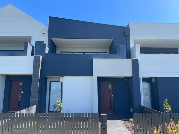 4 Guell Lane, Clyde North VIC 3978