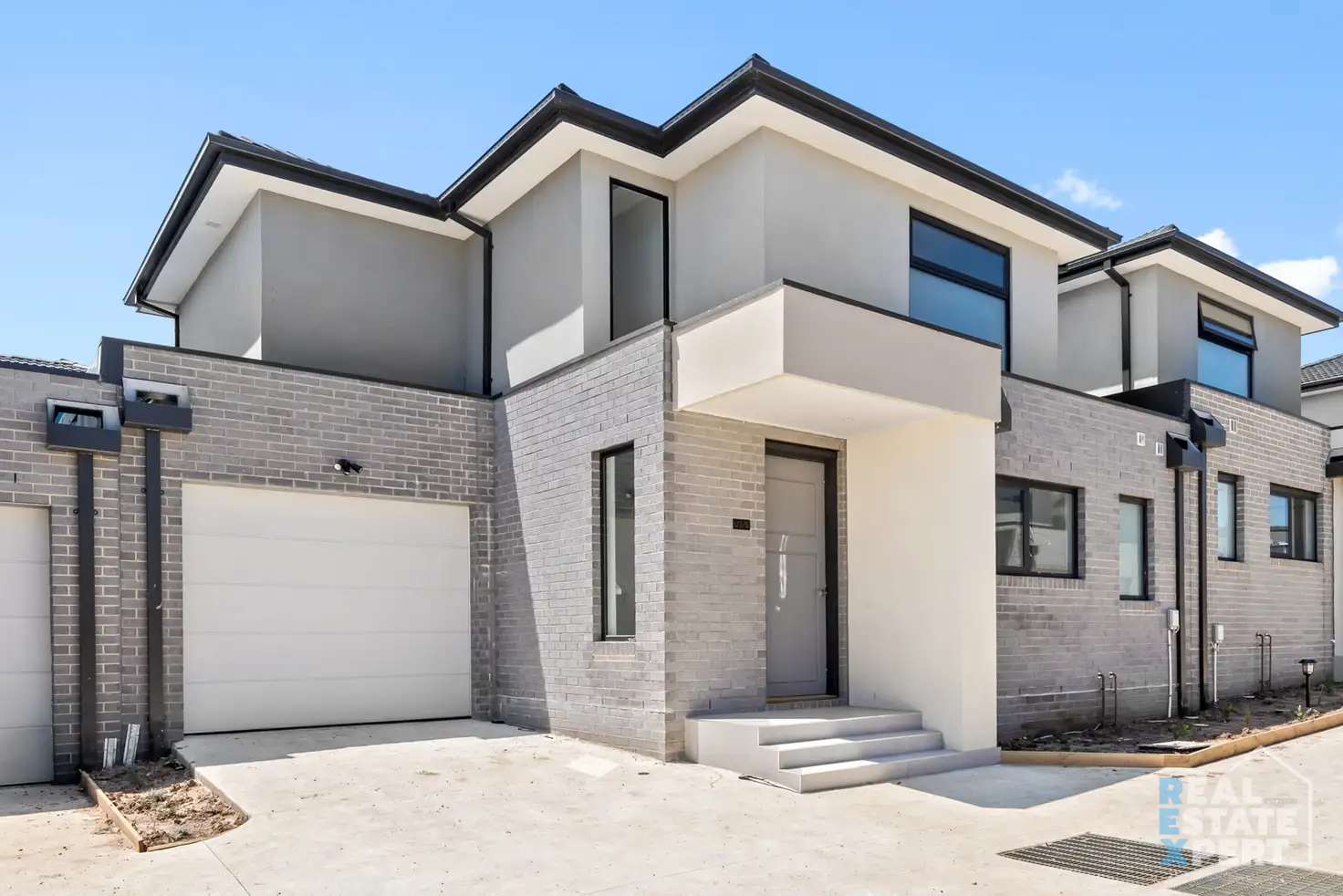 Main view of Homely townhouse listing, 3/5 Sylvanwood Crescent, Narre Warren VIC 3805