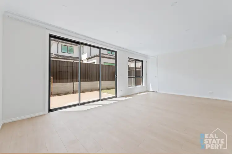 Fourth view of Homely townhouse listing, 3/5 Sylvanwood Crescent, Narre Warren VIC 3805