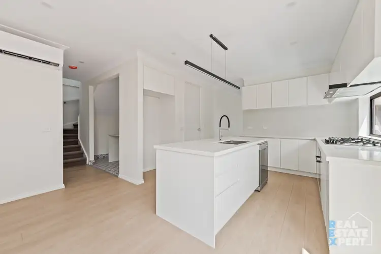 Fourth view of Homely townhouse listing, 5/5 Sylvanwood Crescent, Narre Warren VIC 3805