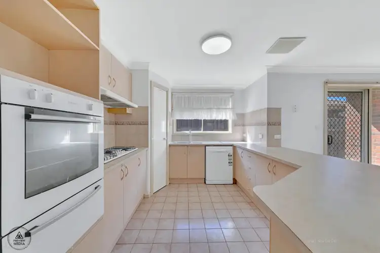 Fifth view of Homely house listing, 2 Majella Court, Hoppers Crossing VIC 3029