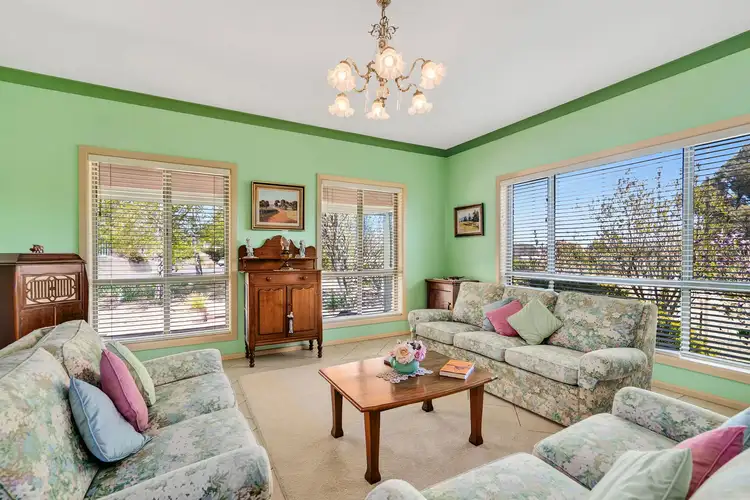 Fifth view of Homely house listing, 1 Barry Place, Crookwell NSW 2583