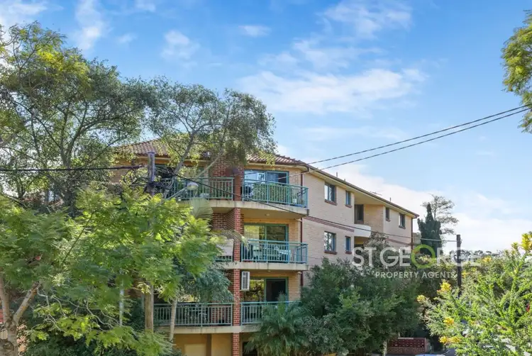 8/22 Sarsfield Circuit, Bexley North NSW 2207