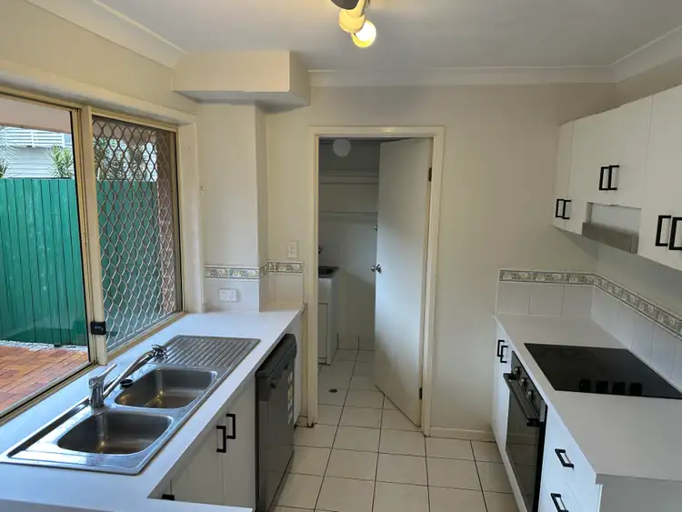 Fourth view of Homely townhouse listing, 2/135 Park Road, Yeerongpilly QLD 4105