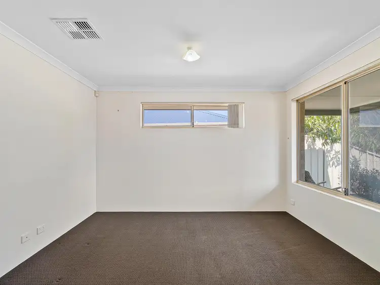 Fifth view of Homely house listing, 10 Keelia Vale, Lakelands WA 6180