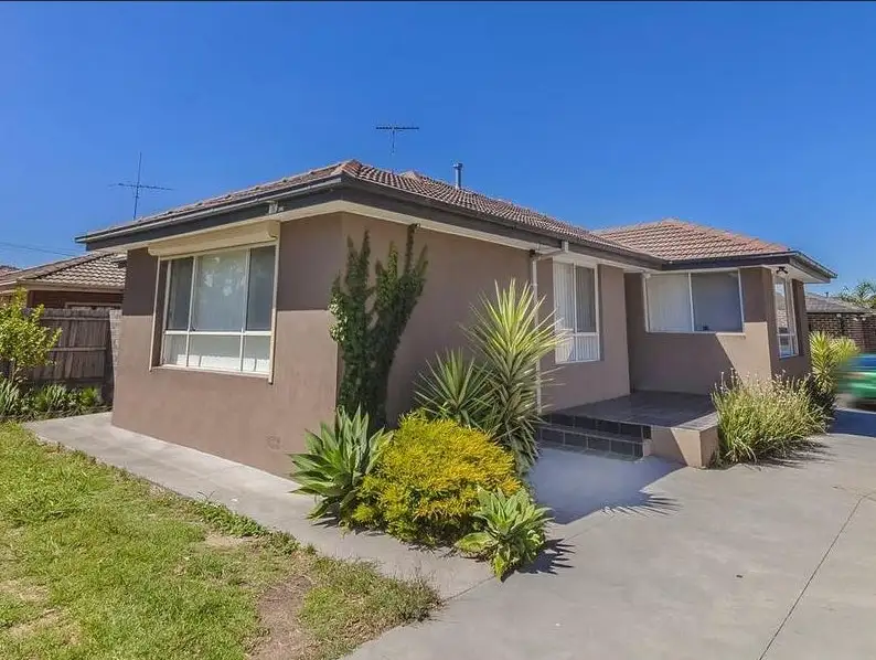 Main view of Homely unit listing, 1/3 Sea Court, Craigieburn VIC 3064