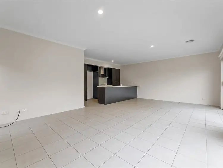 Fourth view of Homely house listing, 11 St Leonard Drive, South Morang VIC 3752