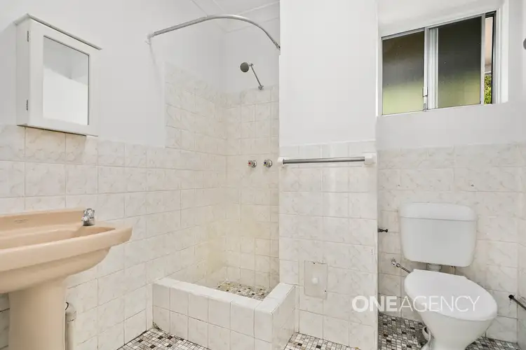 Third view of Homely unit listing, 2/43 Rowland Avenue, Wollongong NSW 2500