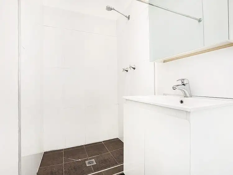 Fourth view of Homely unit listing, 2/451 Crown Street, Wollongong NSW 2500