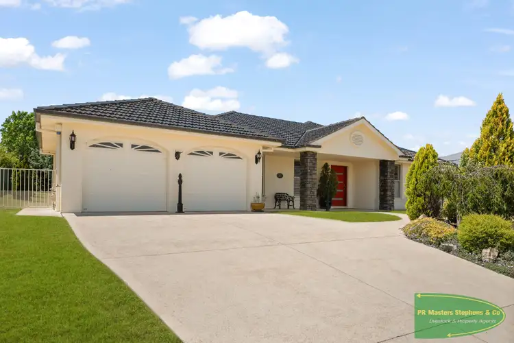 40 Westbourne Drive, Llanarth NSW 2795