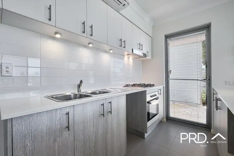 Fifth view of Homely apartment listing, 6/2 Coojong Link, Success WA 6164