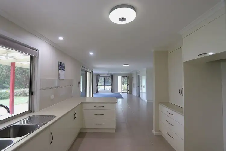 Fourth view of Homely house listing, 8 Border Road South, Donovans SA 5291