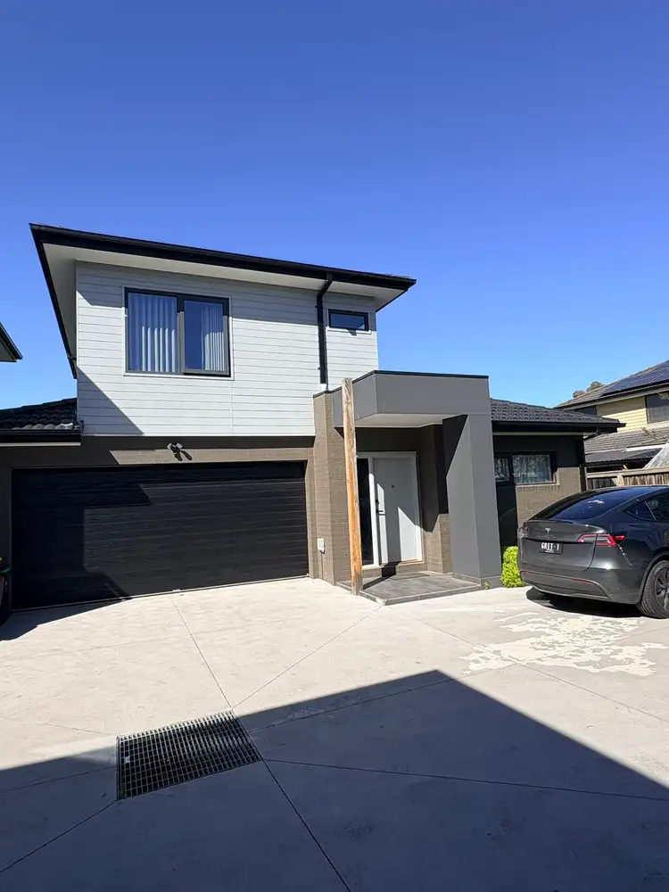 11 Tiffany Close, Springvale South VIC 3172