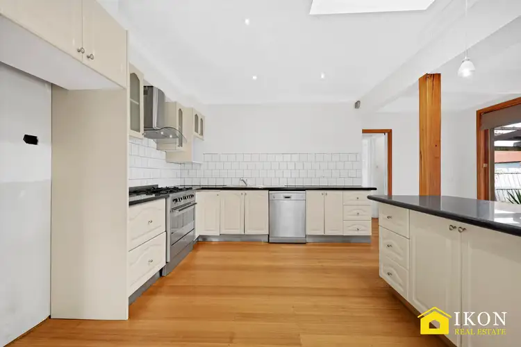 Third view of Homely house listing, 11 KINGSWOOD DRIVE, Craigieburn VIC 3064