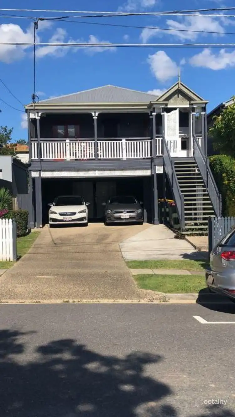 unit 2/64 Denman Street, Greenslopes QLD 4120