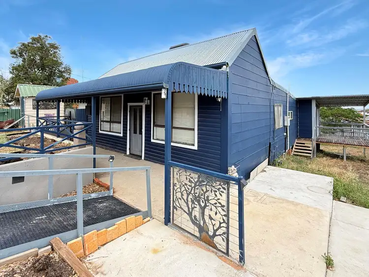 54 Roslyn Street, Narrandera NSW 2700