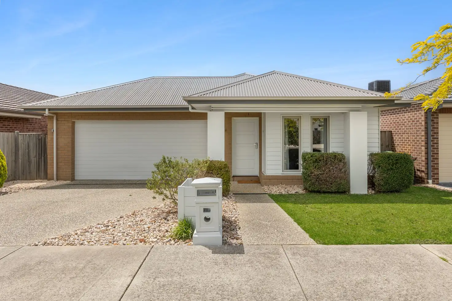 Main view of Homely house listing, 32 Sirrom Crescent, Armstrong Creek VIC 3217