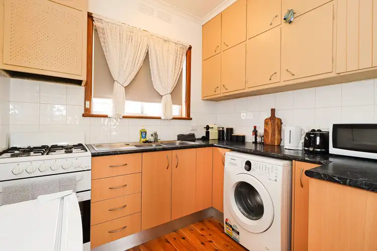 Fifth view of Homely flat listing, 4/825 Mate Street, North Albury NSW 2640