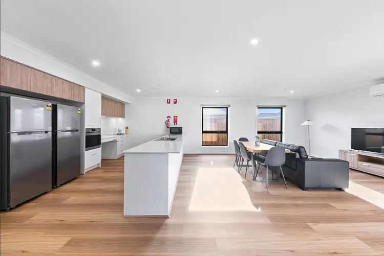 21 Deloraine Steet, Armstrong Creek VIC 3217