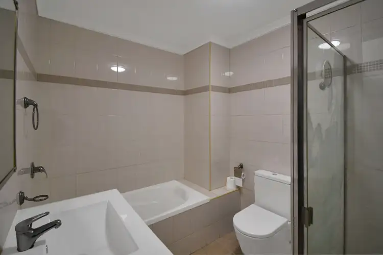 Fifth view of Homely unit listing, 4/80 Mountford Avenue, Guildford NSW 2161