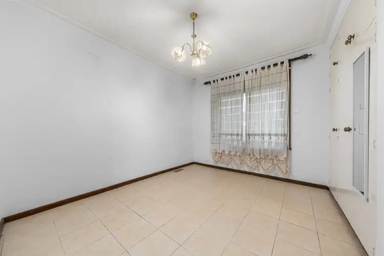 Fifth view of Homely house listing, 3 Hamersley Court, Reservoir VIC 3073