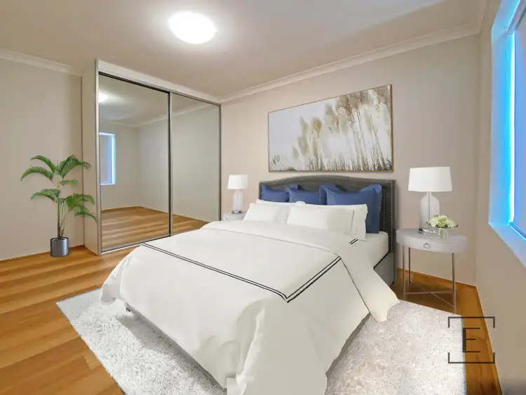 2 / 2 Macintosh street Mascot