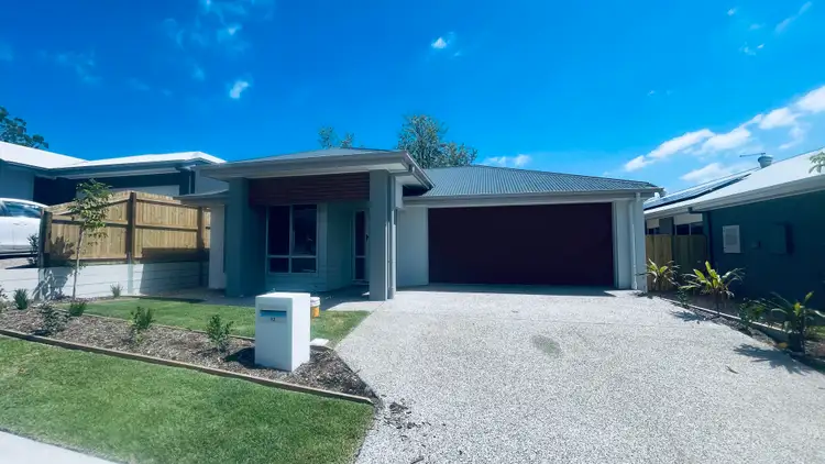 12 Meadowcrest Place