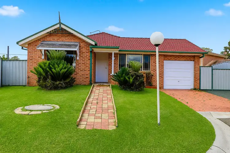 27 Haywood Close, Wetherill Park NSW 2164