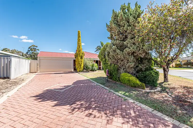 6 Jenniphur Court, Atwell WA 6164
