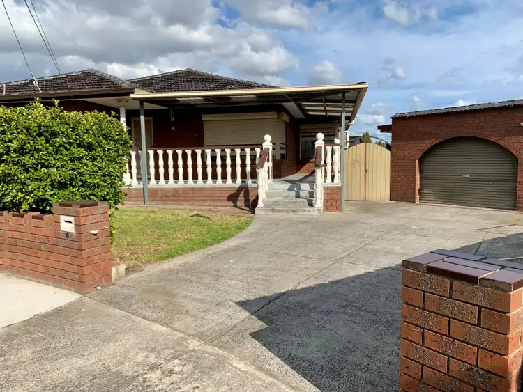 4 Gunbower Close