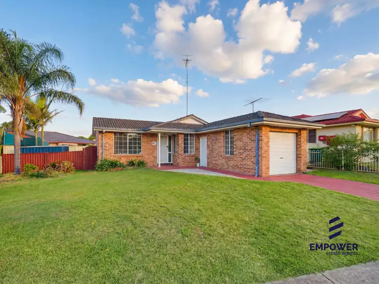 18 Blackwood Avenue, Minto NSW 2566