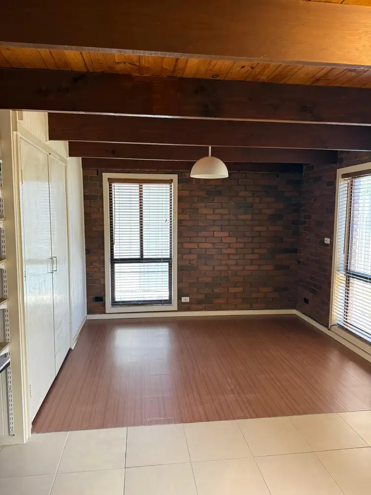 Fifth view of Homely unit listing, 2/18 Blendon Avenue, St Albans VIC 3021