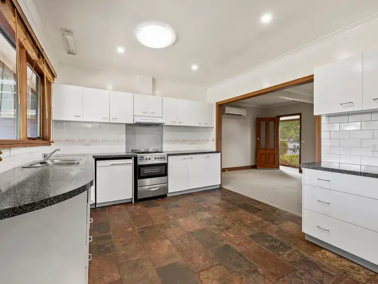 Fourth view of Homely house listing, 10 Victoria Street, Mansfield VIC 3722