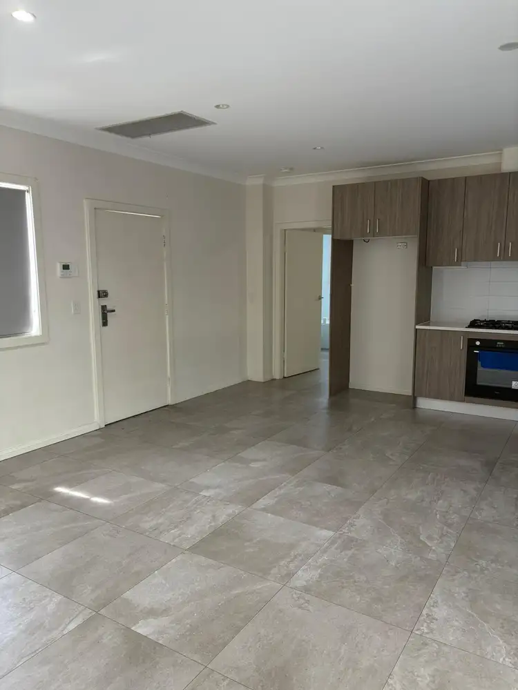 82A Cambridge Street (Room 2), Canley Heights NSW 2166