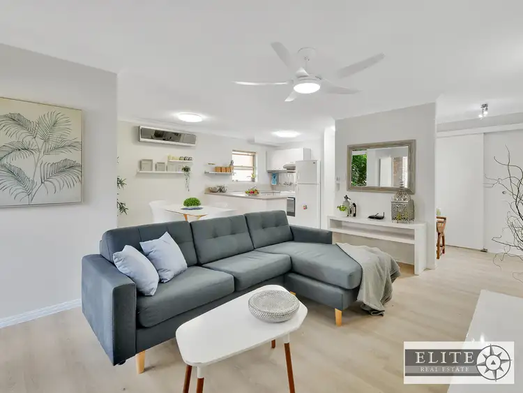 3/124 Carmody Road, St Lucia QLD 4067