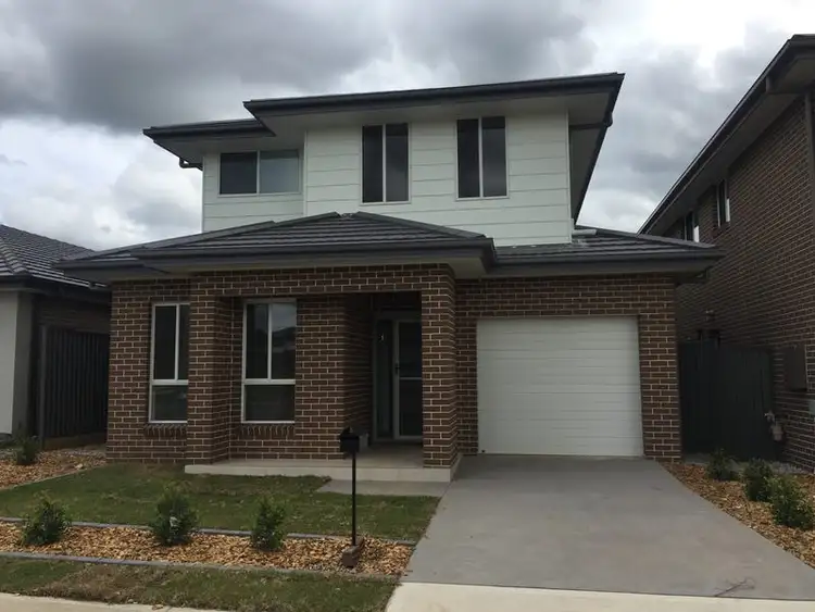 72 Lacerta Road, Austral NSW 2179