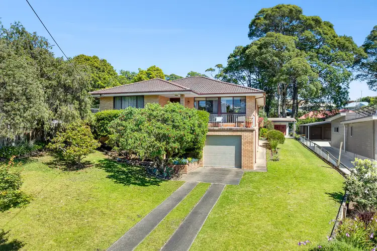 6 Mitchell Place, Narooma NSW 2546