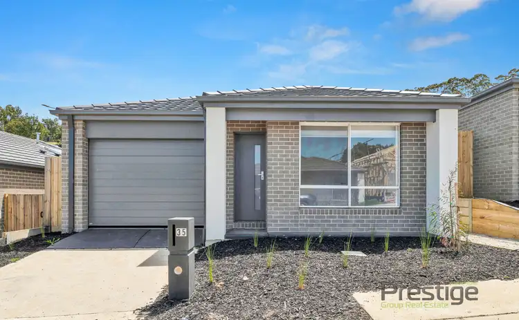 35 Davinci Street, Pakenham VIC 3810