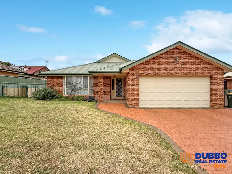 15 Dulhunty Avenue, Dubbo NSW 2830