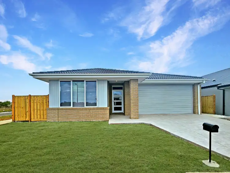 24-26 Keats Circuit, Armstrong Creek VIC 3217