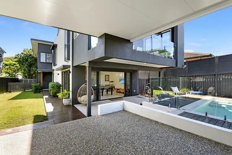 88 Dolphin Avenue, Mermaid Beach QLD 4218